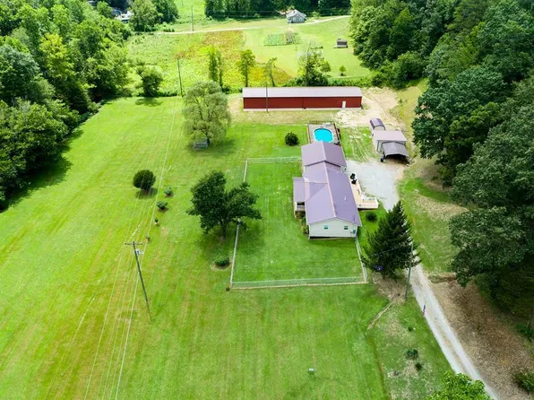 811 State Route 1750, East Point, KY 41216