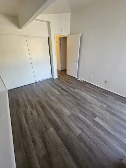504 Jeanell Dr — Photo 3