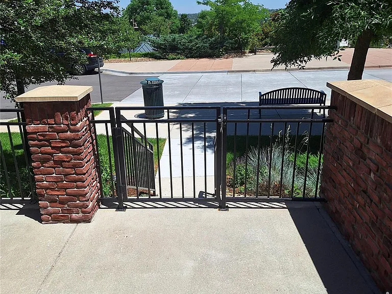 624 Green Ash St #G — Photo 25