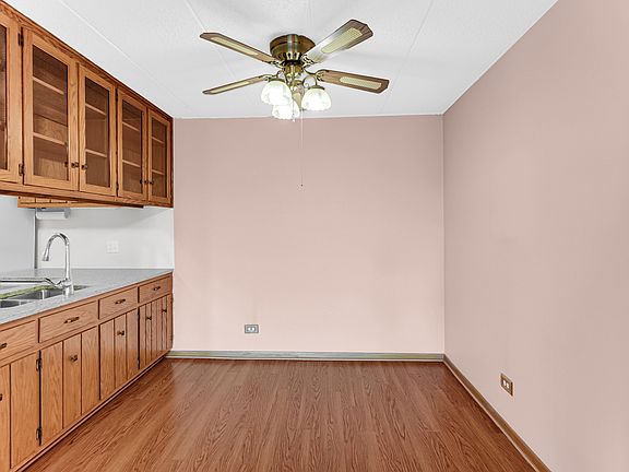 5th image of 10441 Circle Dr APT 36C