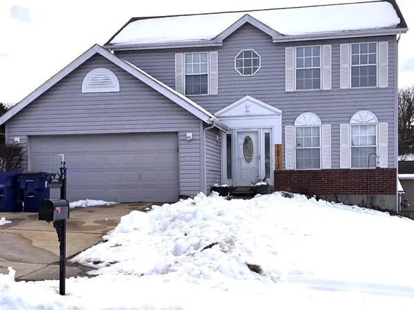 10712 Oak Pointe Dr, Saint Ann, MO 63074