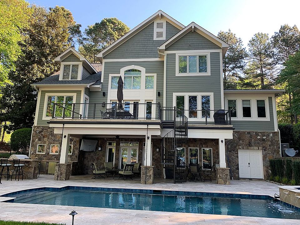 2nd image of 110 Brownstone Dr