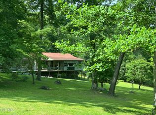 550 Escape Mountain Rd, Hampton, TN 37658