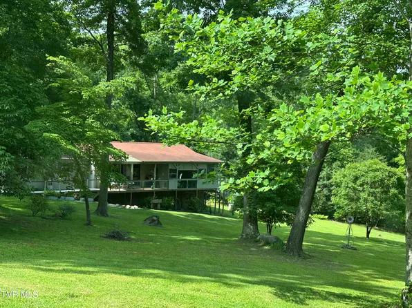 550 Escape Mountain Rd, Hampton, TN 37658