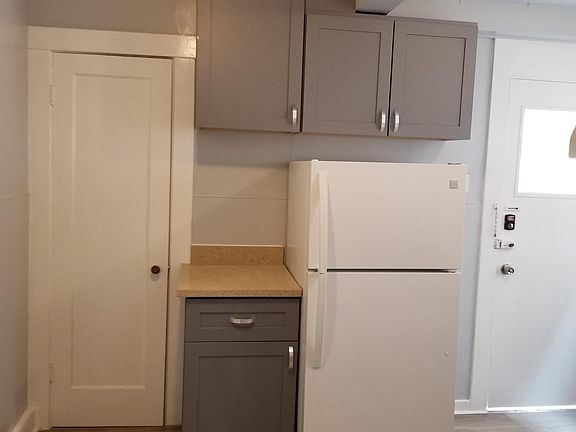 3rd image of 524 5th Ave