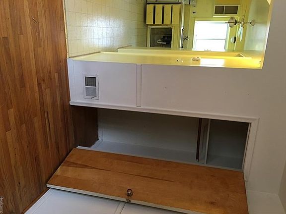 2nd image of 6968 Town Ln #36