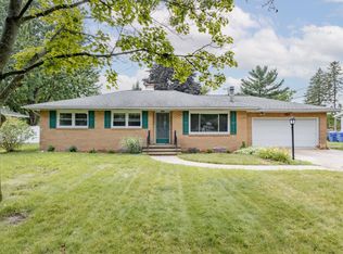 3811 Sharon Rd, Midland, MI 48642