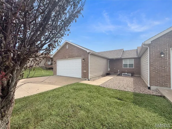 13 Chester Rd, Hannibal, MO 63401