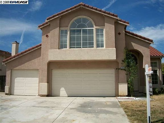 2nd image of 2097 Medallion Dr