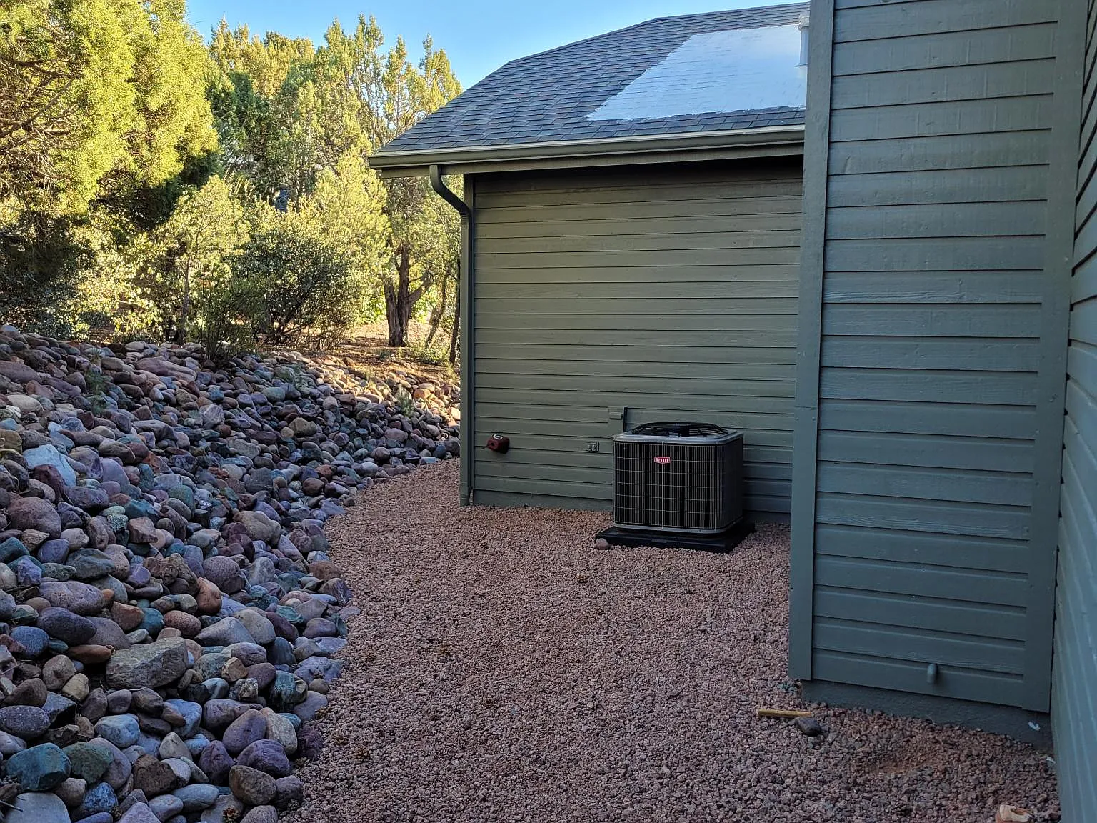 604 E Phoenix St — Photo 4