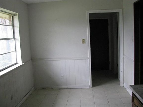 3rd image of 9311 Havencove Dr
