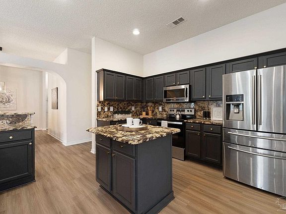 2nd image of 10991 Country Ostrich Dr