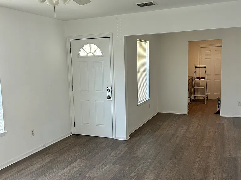 1318 Ormond Dr — Photo 8
