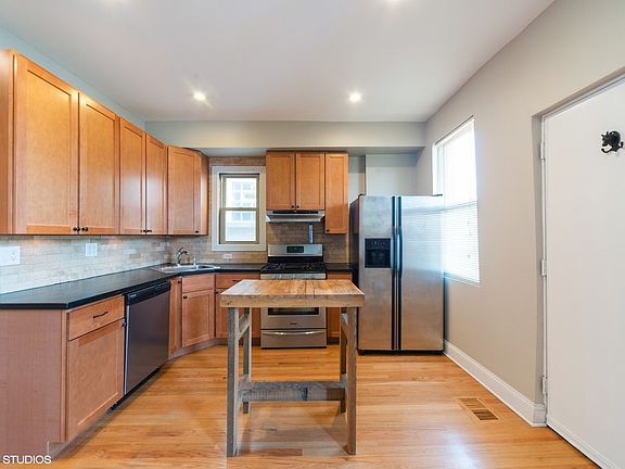 2nd image of 3428 W Beach Ave