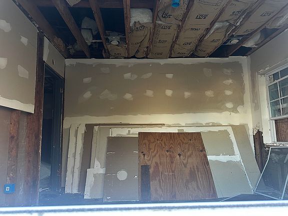 2nd image of 2466 Dana Dr