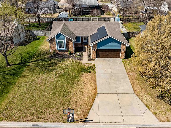 5th image of 1009 N Park Rd