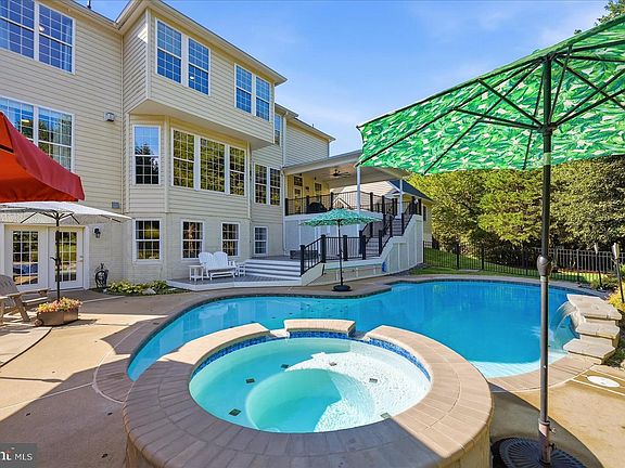 2nd image of 43317 Cedar Pond Pl
