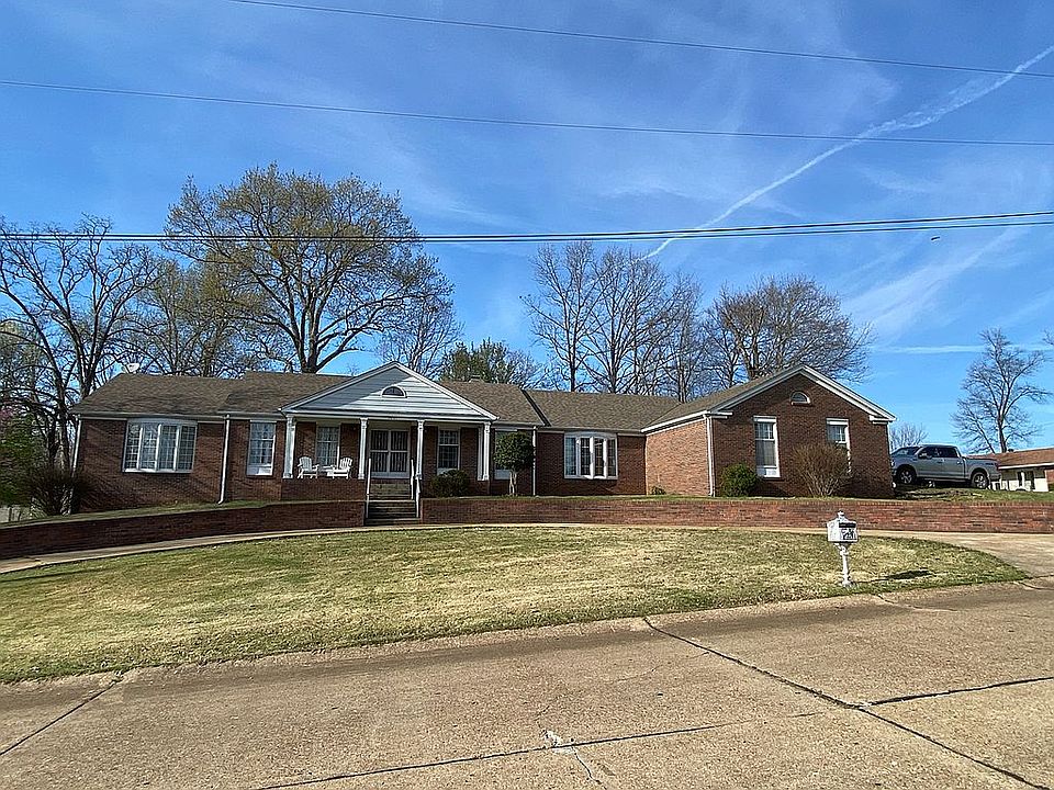 1st image of 1801 Northwood Dr