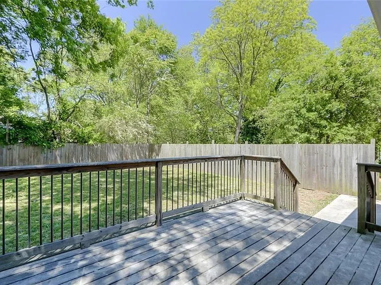 679 Jones Ave NW — Photo 25