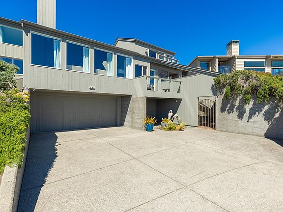2nd image of 464 Loon Court