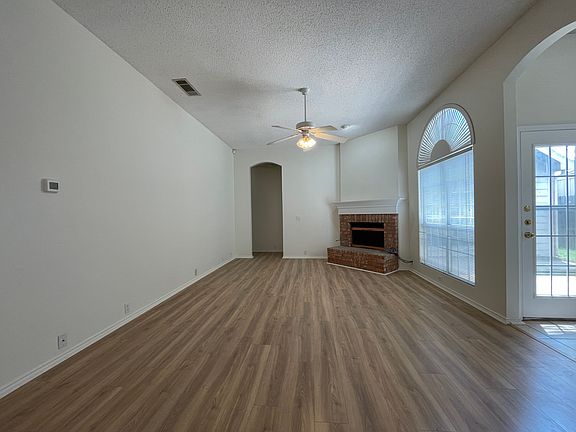 4th image of 6004 Cave River Dr