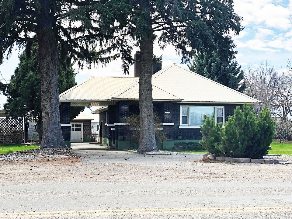 1st image of 3966 1st St