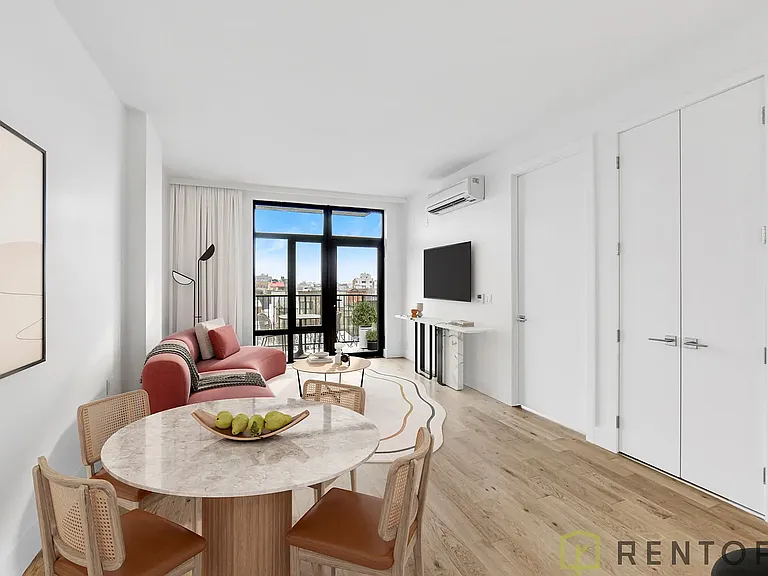 597 Grand St #535 — Photo 2