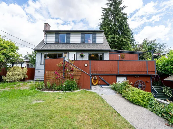 3554 Hastings St, Pt Coquitlam, BC V3B 4N4