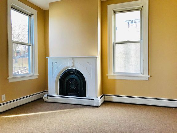 2nd image of 205 Thorne St #2