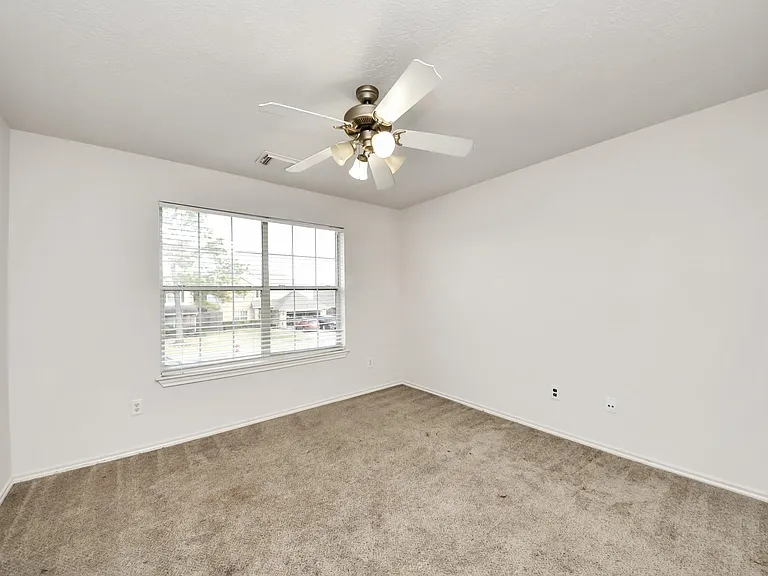 6411 Bright Falls Ln — Photo 18