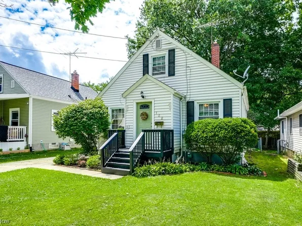 132 Harcourt Dr, Akron, OH 44313