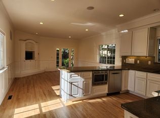 2078 Oberlin St, Palo Alto, CA 94306