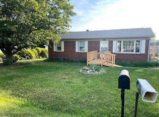 509 Sullivan Dr, Fredericksburg, VA 22405