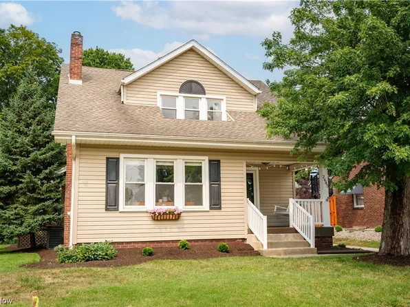 2647 Gibbs Ave NE, Canton, OH 44714