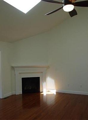 4th image of 140 Angell Brook Dr