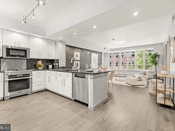 1025 1st St SE APT 311, Washington, DC 20003