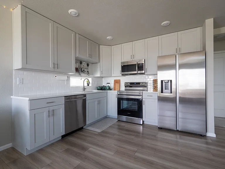 9460 Oro City Loop — Photo 3