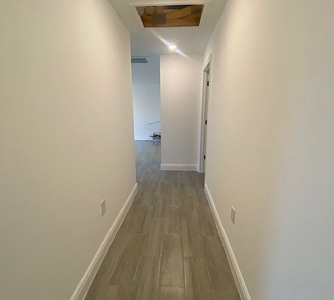 4th image of 2932 Evans Ave #1
