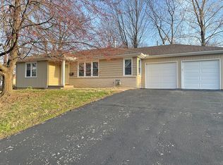 10913 W 50th Ter, Shawnee, KS 66203