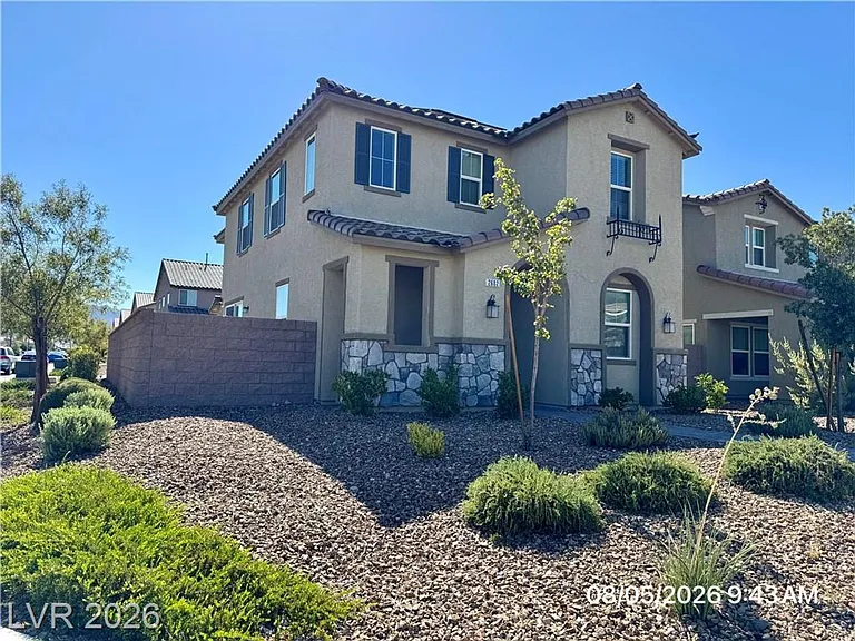 2602 Cava Tirreni St — Photo 43