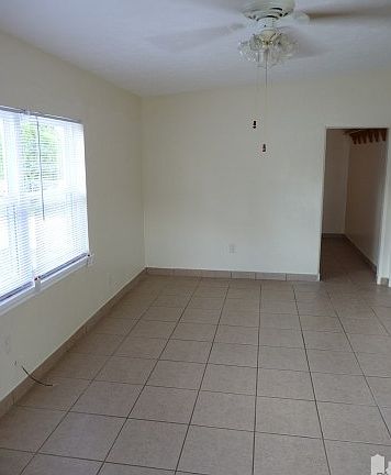 4th image of 1500 Gattis Dr