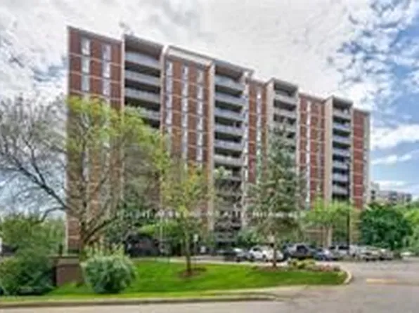 1964 Main St W, Hamilton, ON