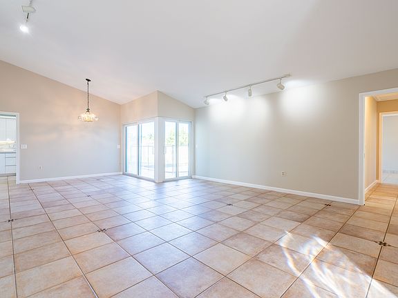 5th image of 16771 Royal Poinciana Dr