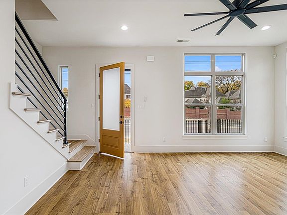 5th image of 5484 Park Ave