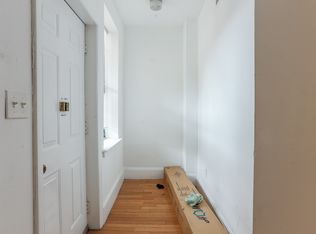 878 Huntington Ave APT 2, Boston, MA 02115