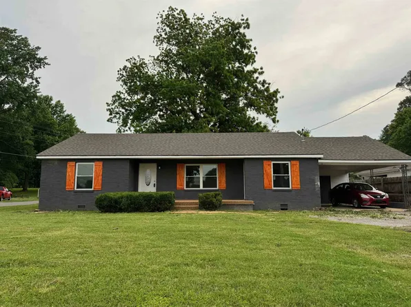 712 W Main St, Newbern, TN 38059