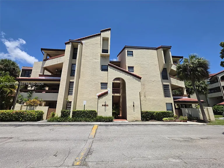 8800 SW 123rd Ct #J105 — Photo 3