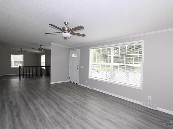 5th image of 4223 E Fork Hills Dr
