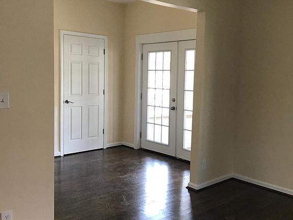 5th image of 3314 Burnet Ave