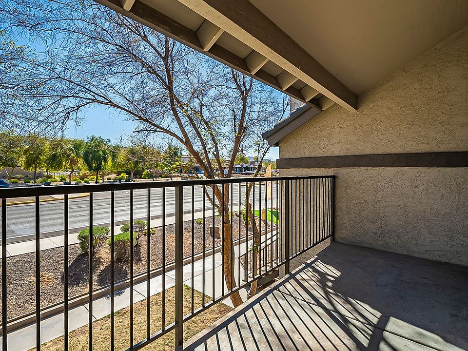 Haven at South Phoenix patio